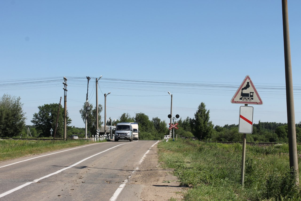 В Кировской области закроют два железнодорожных переезда