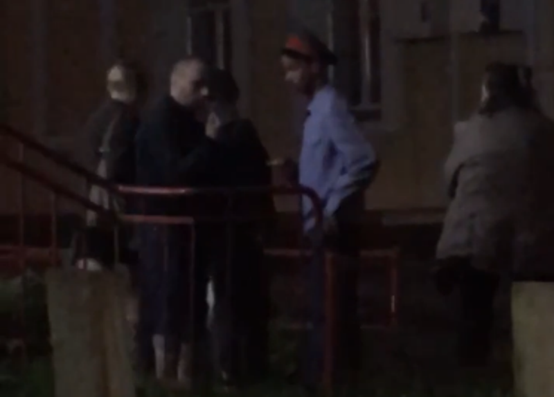 В УМВД Кирова проведут проверку после видео с пьяным в форме полицейского