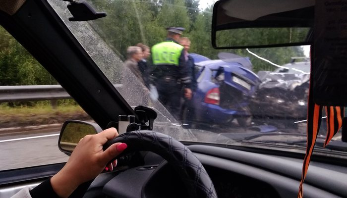 В Чепецке на мосту произошло лобовое ДТП: двое пострадавших