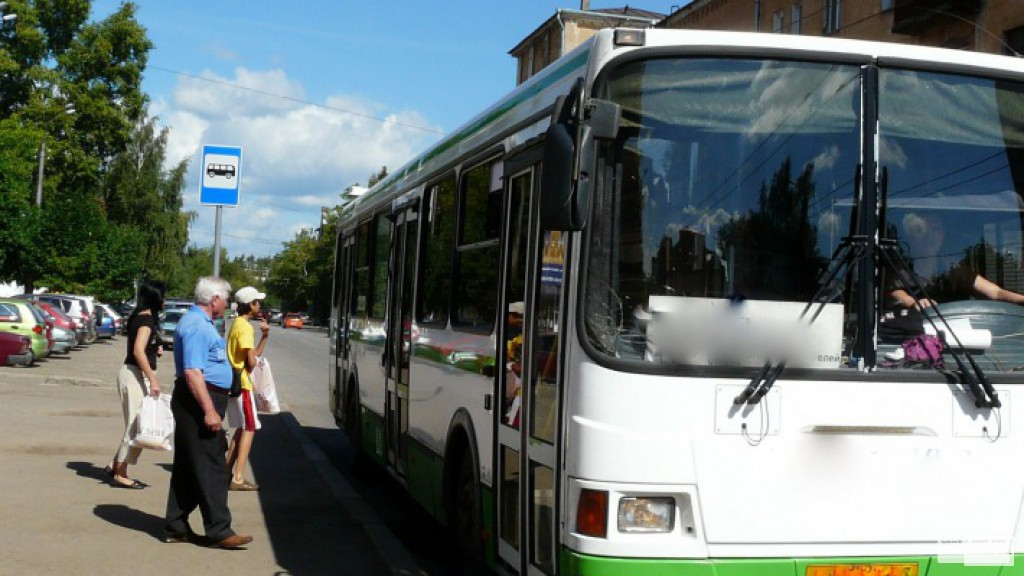 В Кировской области арестовали водителя автобуса, сбежавшего с места ДТП