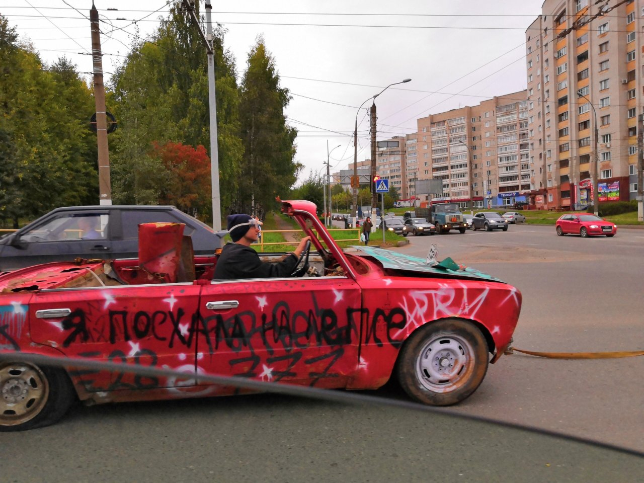Кабриолет и теплица на колесах: 5 фото необычных кировских авто