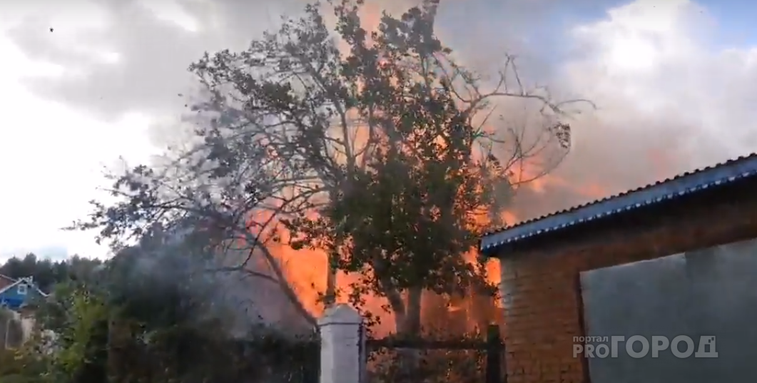 В Кировской области сгорел дом: на пепелище нашли тела двух человек