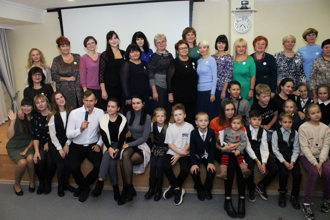 В Кирове наградили обладателей первой городской премии "Народный учитель"