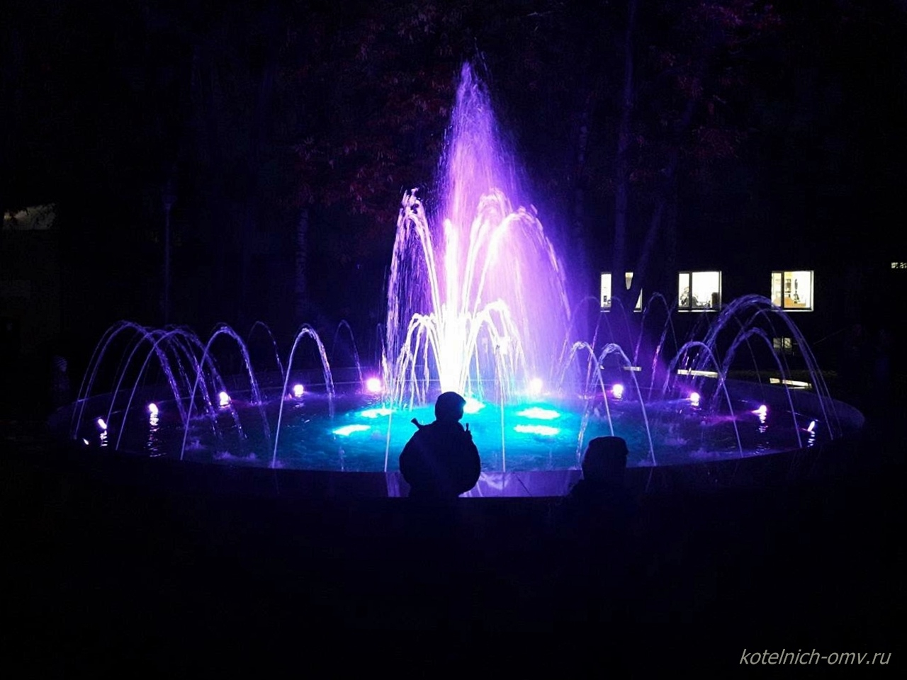 В Котельниче запустили световой фонтан стоимостью два миллиона рублей