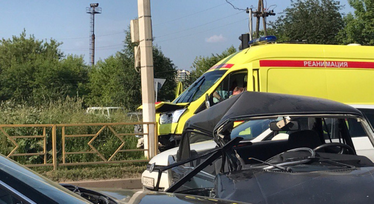 5 ДТП с участием машин скорой помощи в Кирове и области: кто виноват в таких авариях?