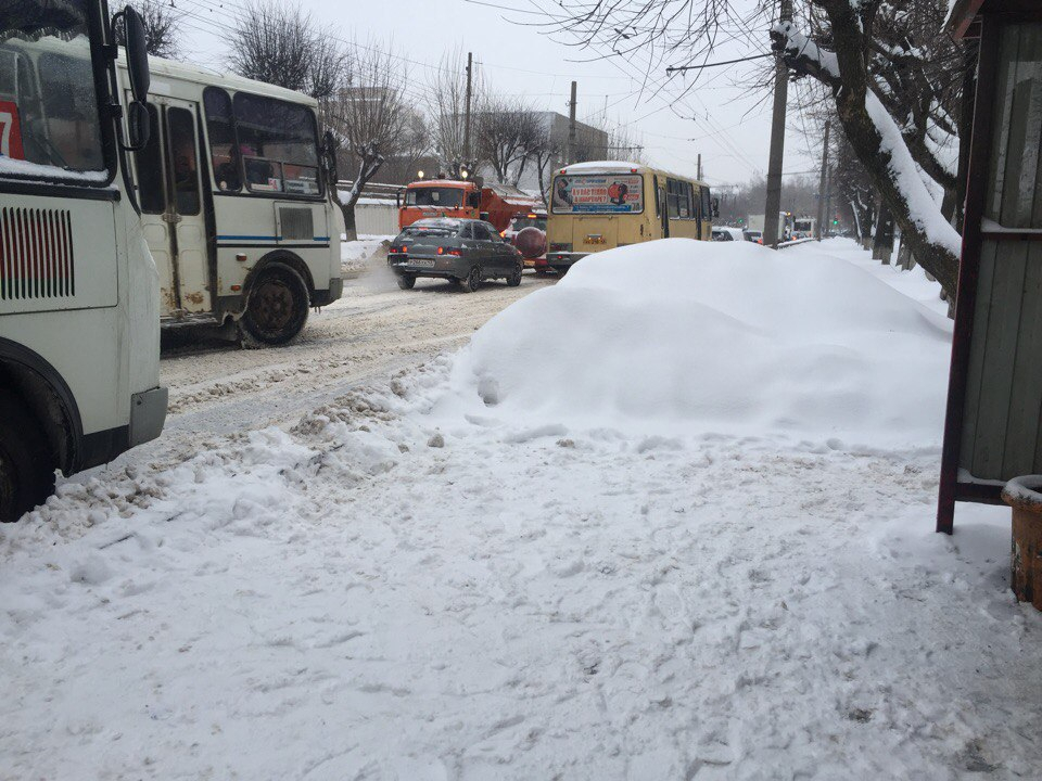 В Кирове впервые прошла тренировка коммунальщиков перед снегопадами