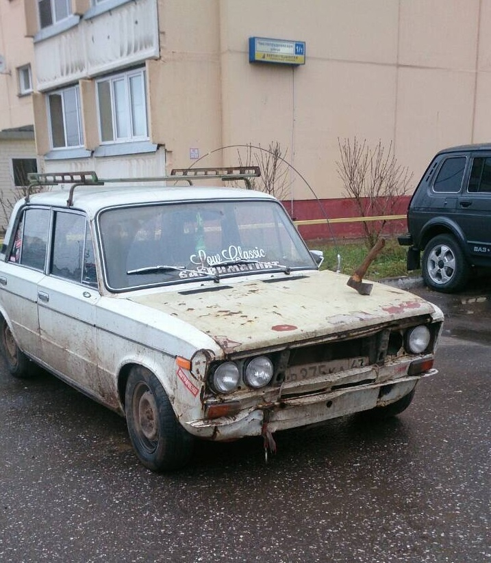 Машина с топором и вездеход: самые странные авто на улицах Кирова