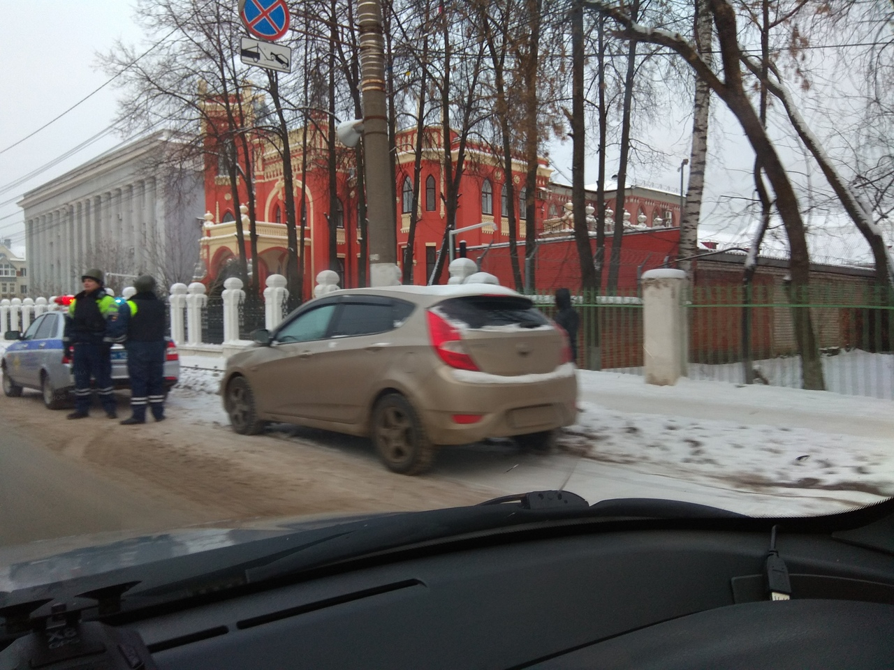 В Кирове эвакуировали полицейских из здания УМВД на улице Ленина