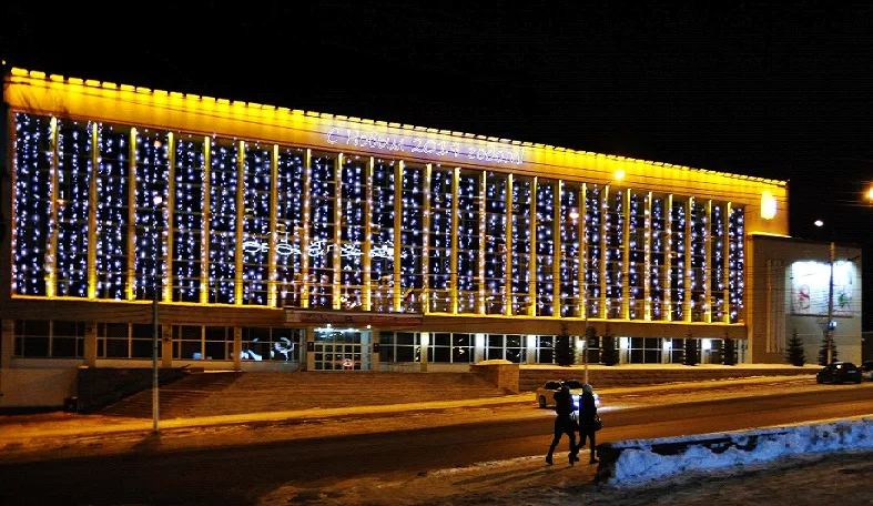 Фото к статье: Стало известно, во сколько обойдется оформление фасада здания мэрии в Кирове