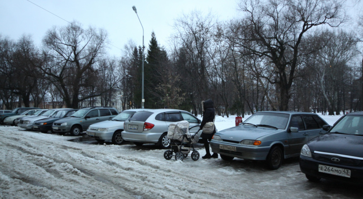 В новогоднюю ночь на некоторых улицах Кирова временно перекроют движение