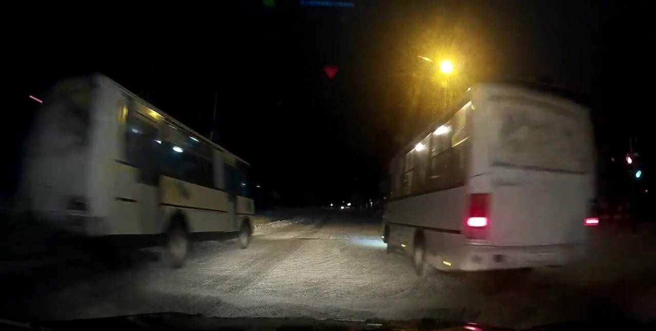 В Кировской области водителю автобуса назначили наказание за гонки во время рейса