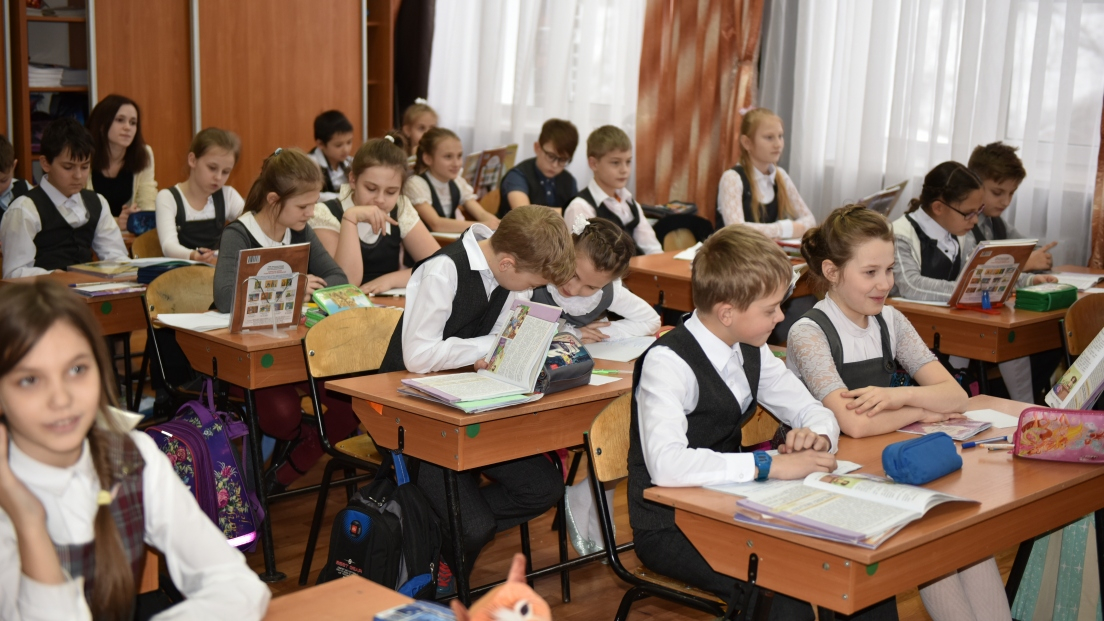 Известно, в какой лицей в Кирове поступило больше всего заявлений в первый класс
