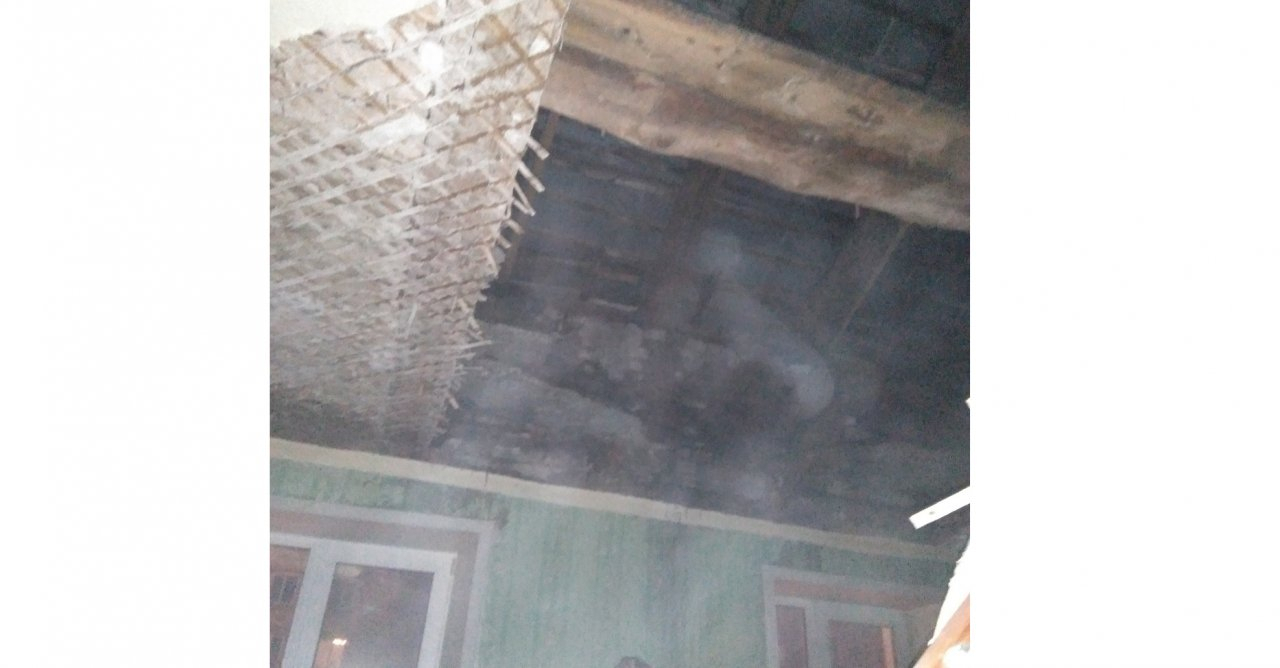 В Кирове в одном из домов рухнул потолок: едва не погиб человек