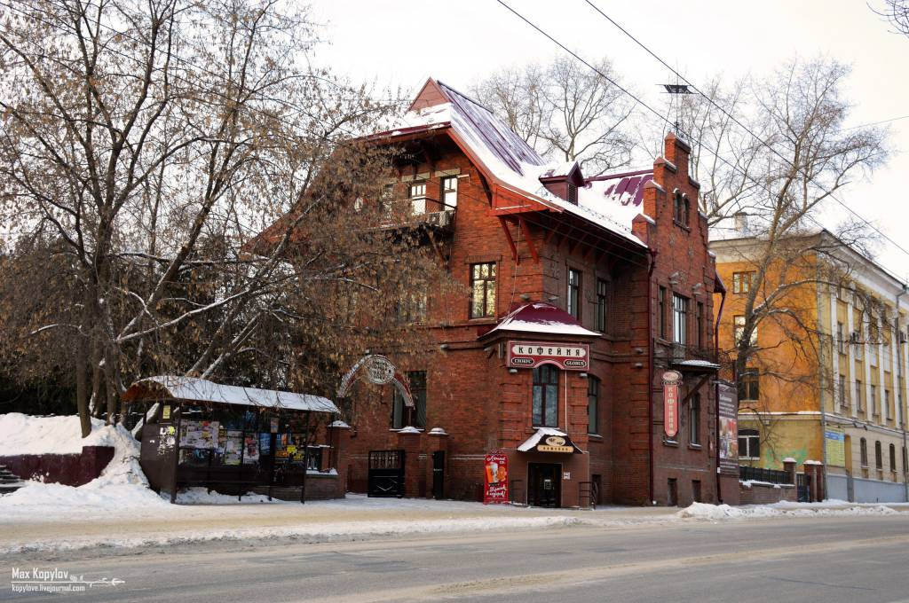 Исторический особняк в центре Кирова заселят зоомагазин и офисы