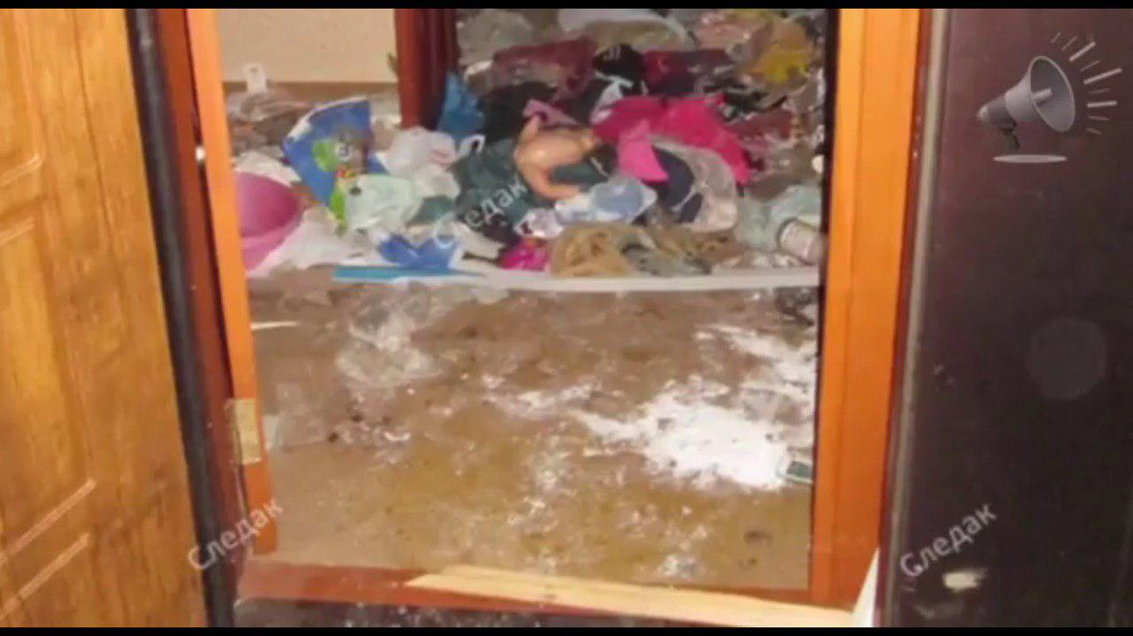 Появились фотографии квартиры в Кирове, в которой умерла 3-летняя девочка