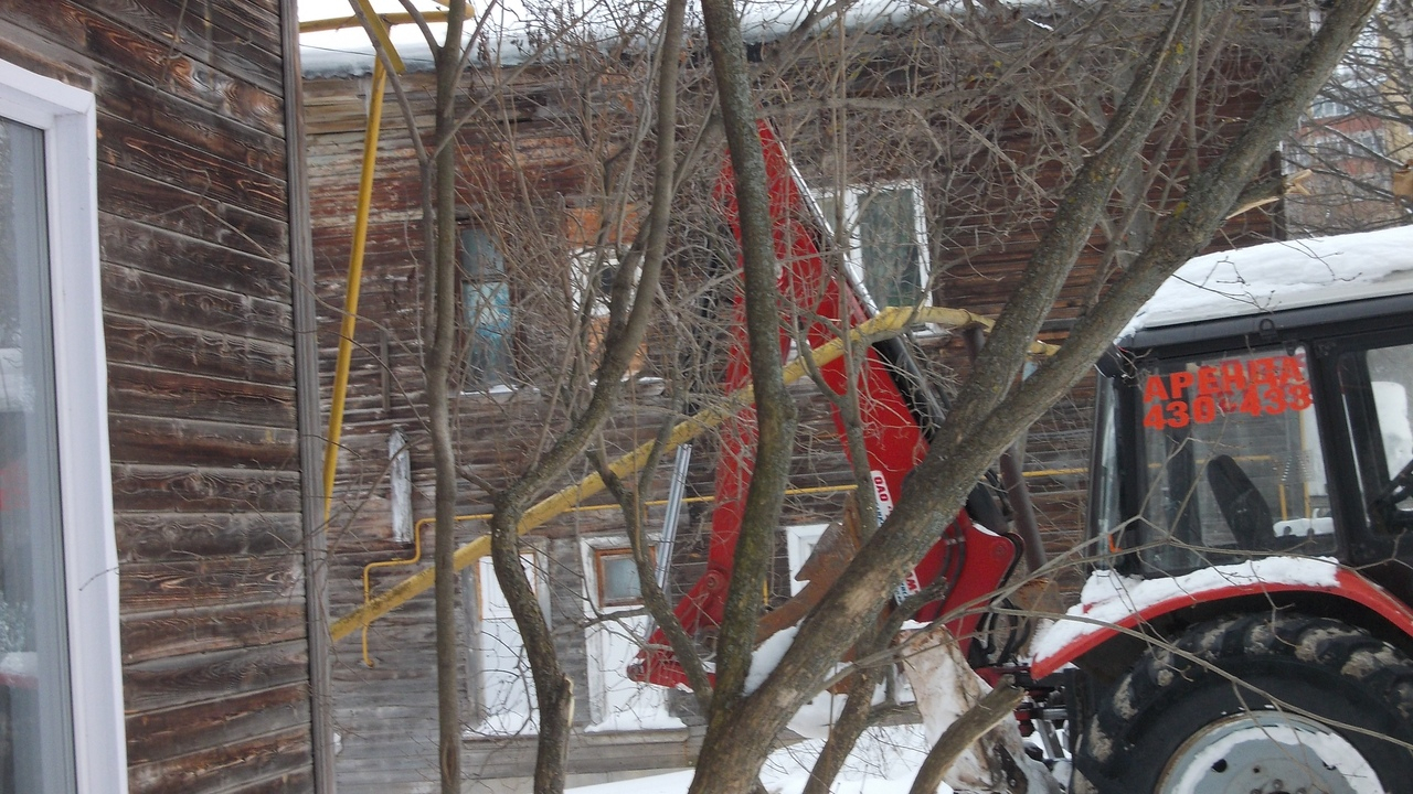 В Нововятске трактор снес газовую трубу: на месте работают спасатели и полиция