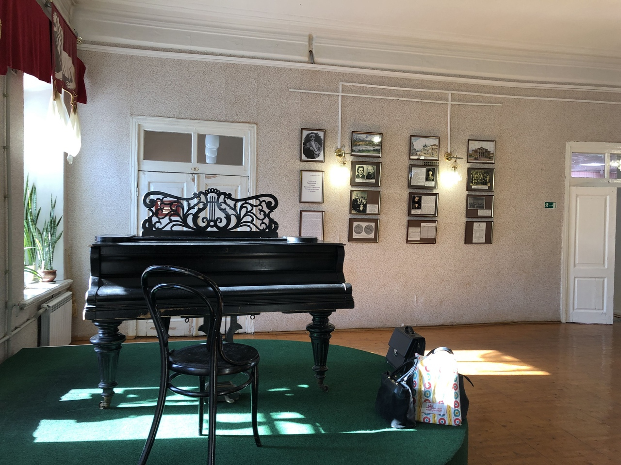 Бухгалтерию министерства выселили из старинного особняка в Кирове ради музея