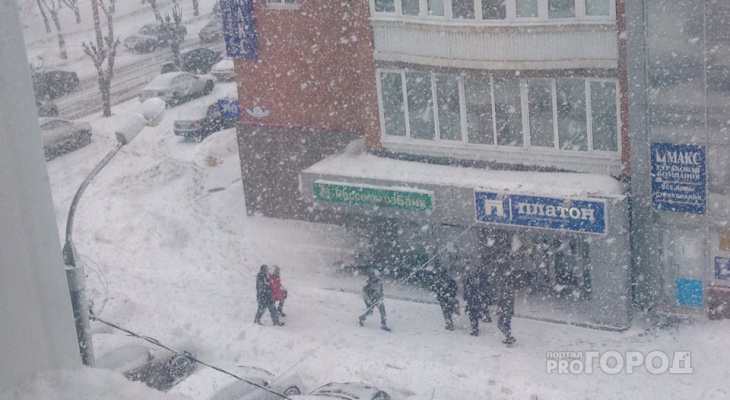 В понедельник на Киров обрушатся сильные снегопады и метель