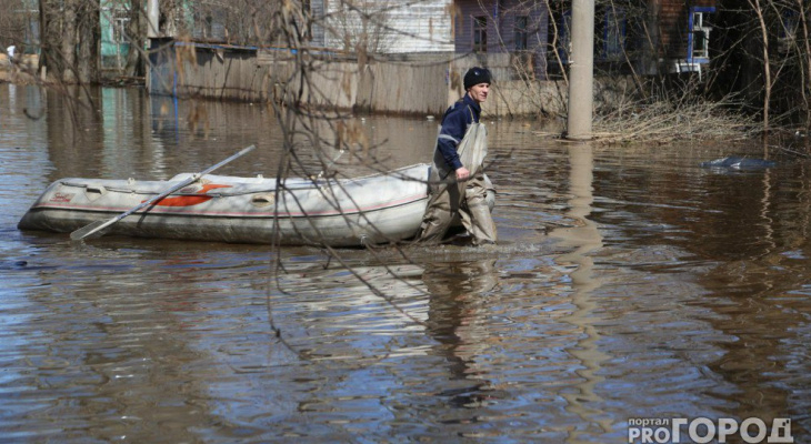 Весеннее половодье в Кирове: в зоне затопления оказались 4 промпредприятия и детский сад