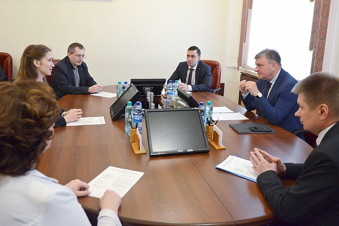 Пресс-секретарь губернатора Кировской области прокомментировала информацию о дистанционном управлении
