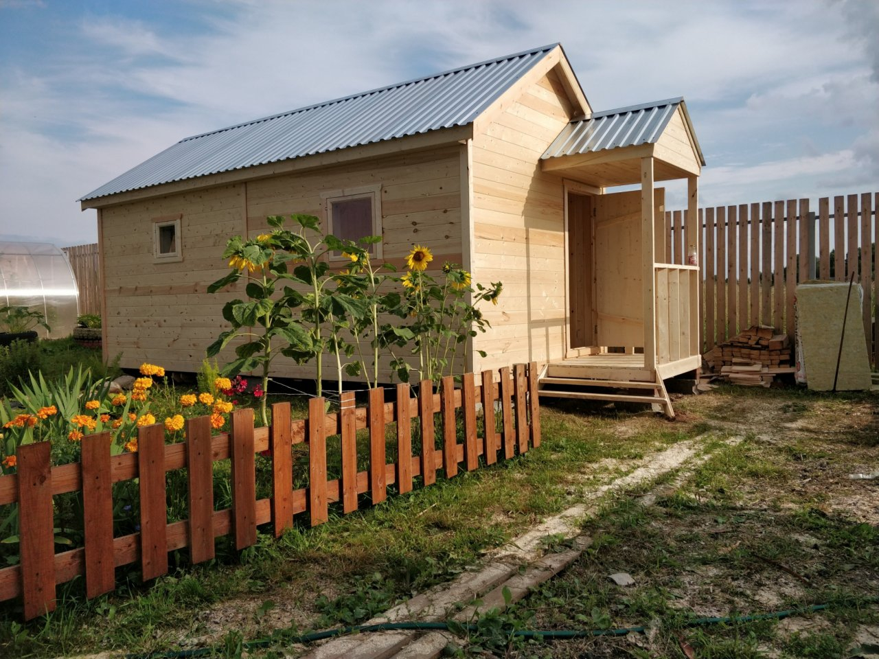 Каркасные дома и бани: уютное жилье без лишних затрат