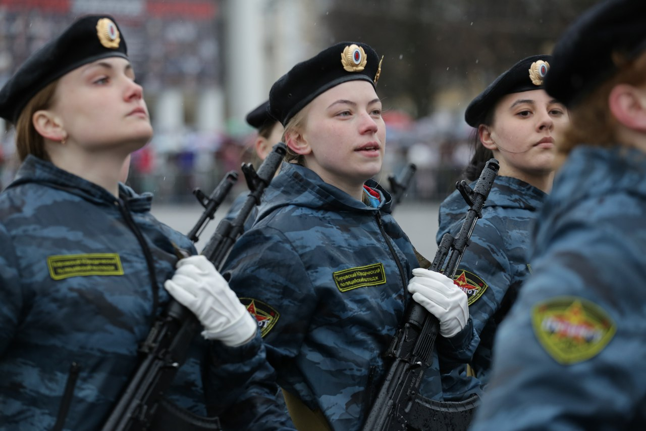 В Кирове школьники выступят на Параде Победы в зимней одежде