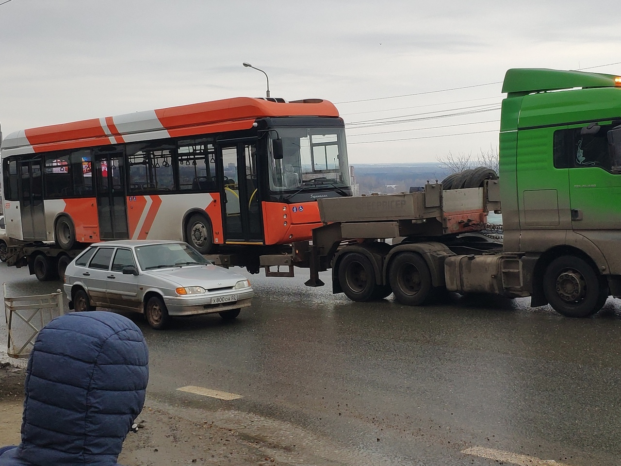 Новый электробус с автономным ходом увезли из Кирова