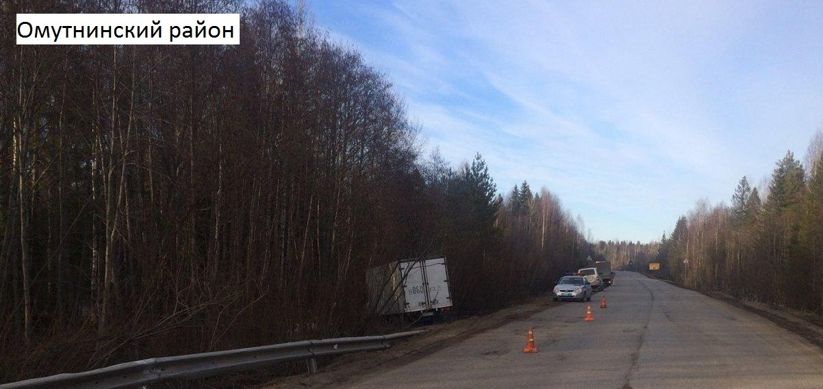 В Кировской области водитель иномарки умер во время движения
