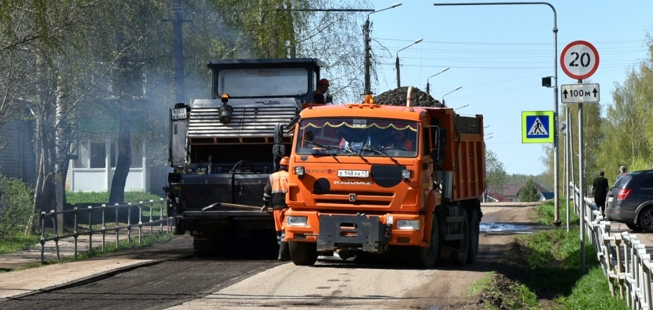 В Кирове начали ремонт дорог с Октябрьского проспекта
