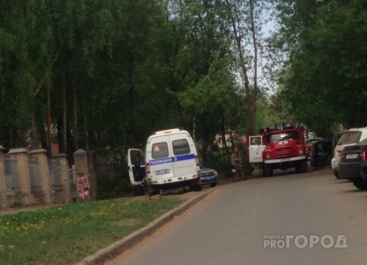 В Кировской области увеличили штат операторов в службе "112"