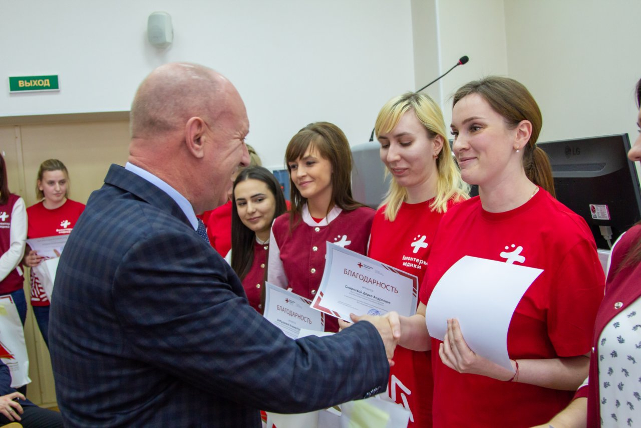 Кировские волонтеры-медики получили поддержку из столицы