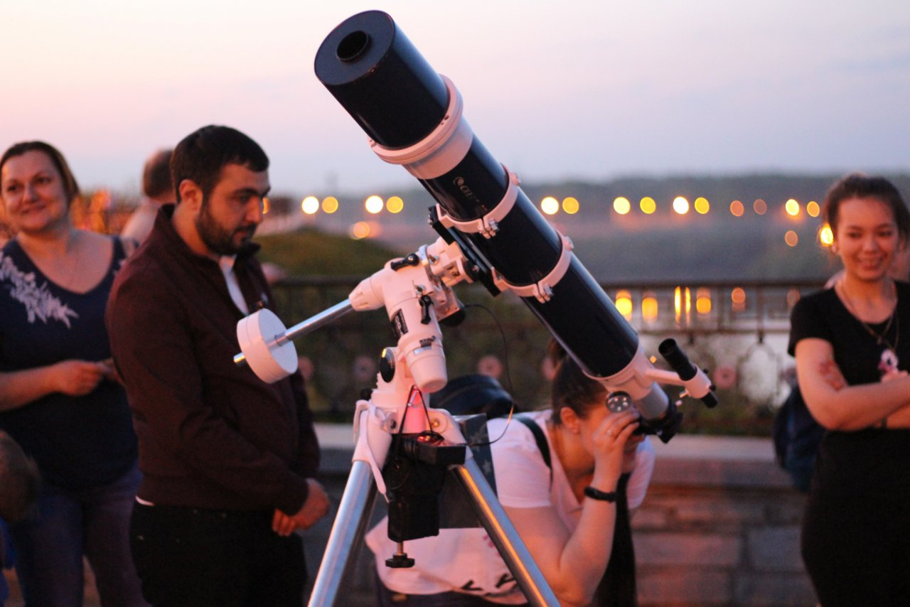 Кировчан приглашают понаблюдать за Луной в телескоп