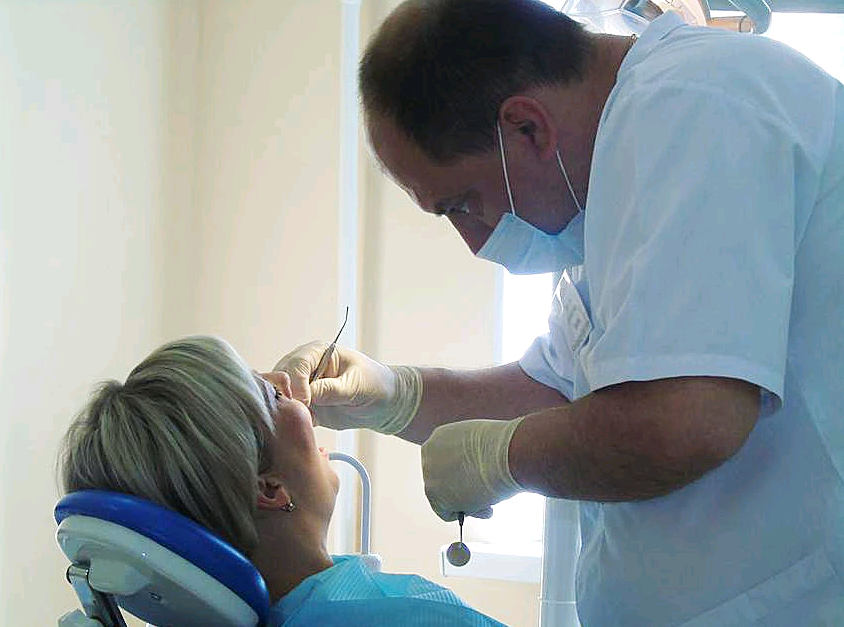 В стоматологии «Евродент» протезирование доступно каждому
