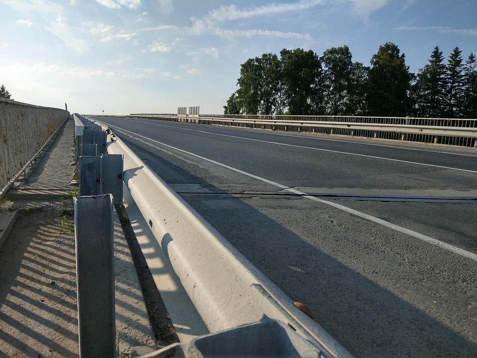 В Кировской области поймали воров дорожных ограждений на трассе