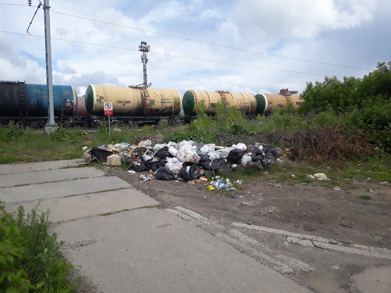 В Кировской области тарифы на вывоз ТБО выросли, а мусор остался