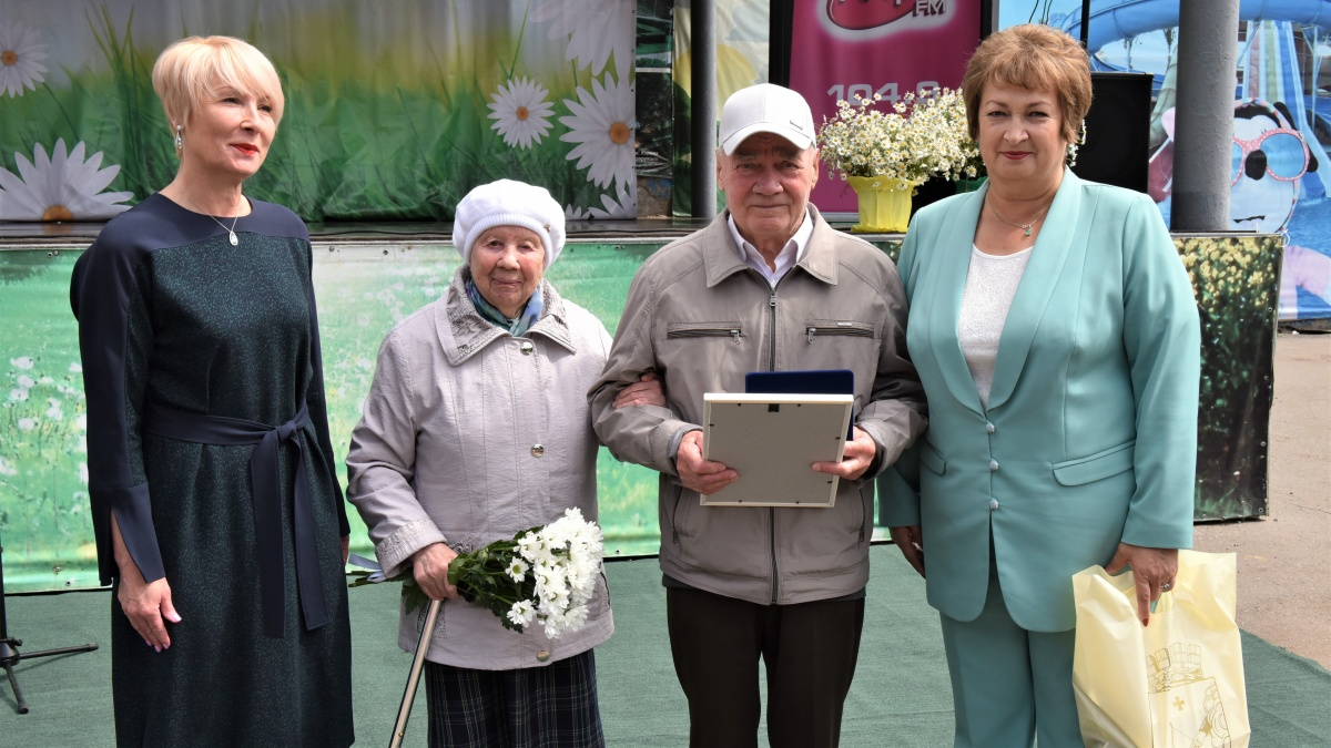 Назван невероятный рекорд по продолжительности супружеской жизни в Кирове