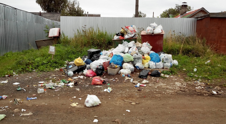 Верховный суд признал законной плату за мусор с «квадрата» в Кирове и Кирово-Чепецке