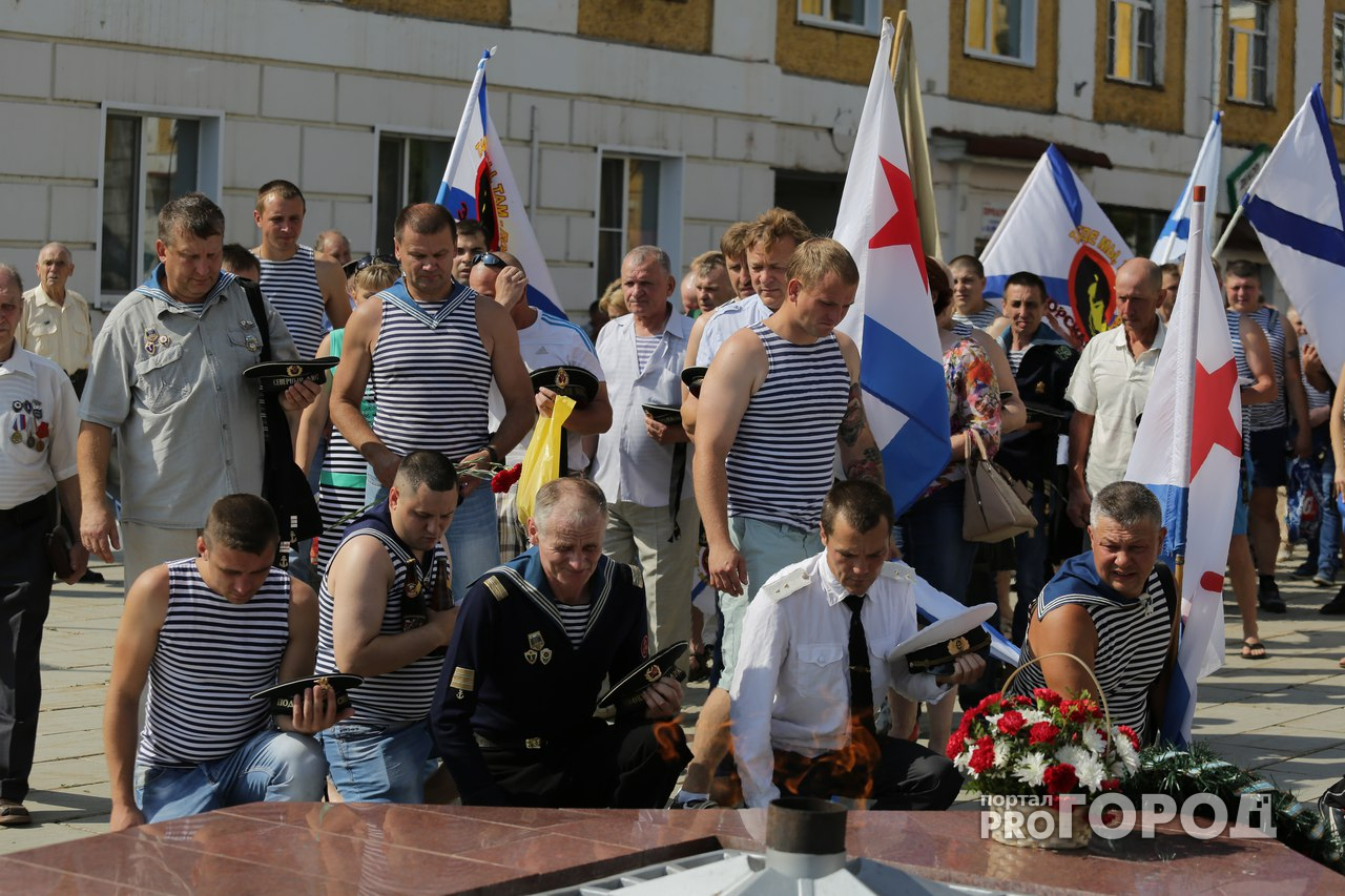 Видео: как в Кирове прошел парад маломерных судов