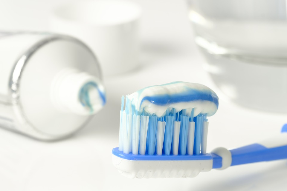 В Росконтроле назвали марку токсичной зубной пасты