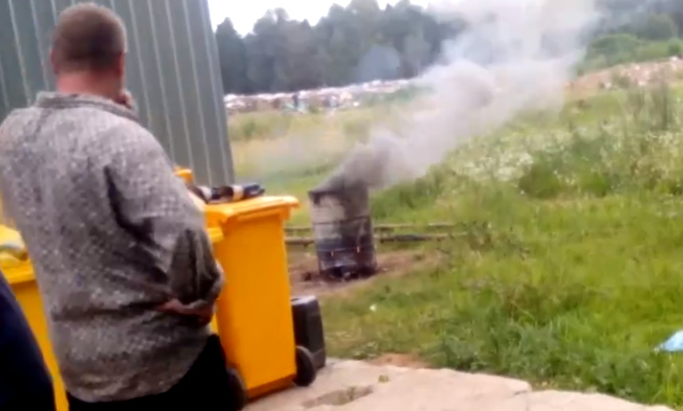 В Кировской области опасные медицинские отходы сжигали в бочке