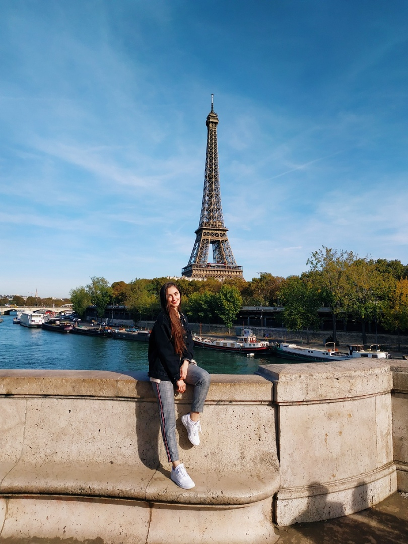 "Жила в богатой семье, зарабатывала 80 евро в неделю": кировчанка о работе няней в Париже