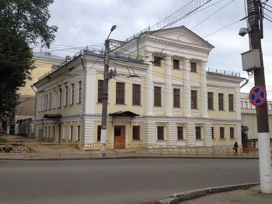 В Кирове могут завести уголовное дело на фирму, отремонтировавшую особняк Репина