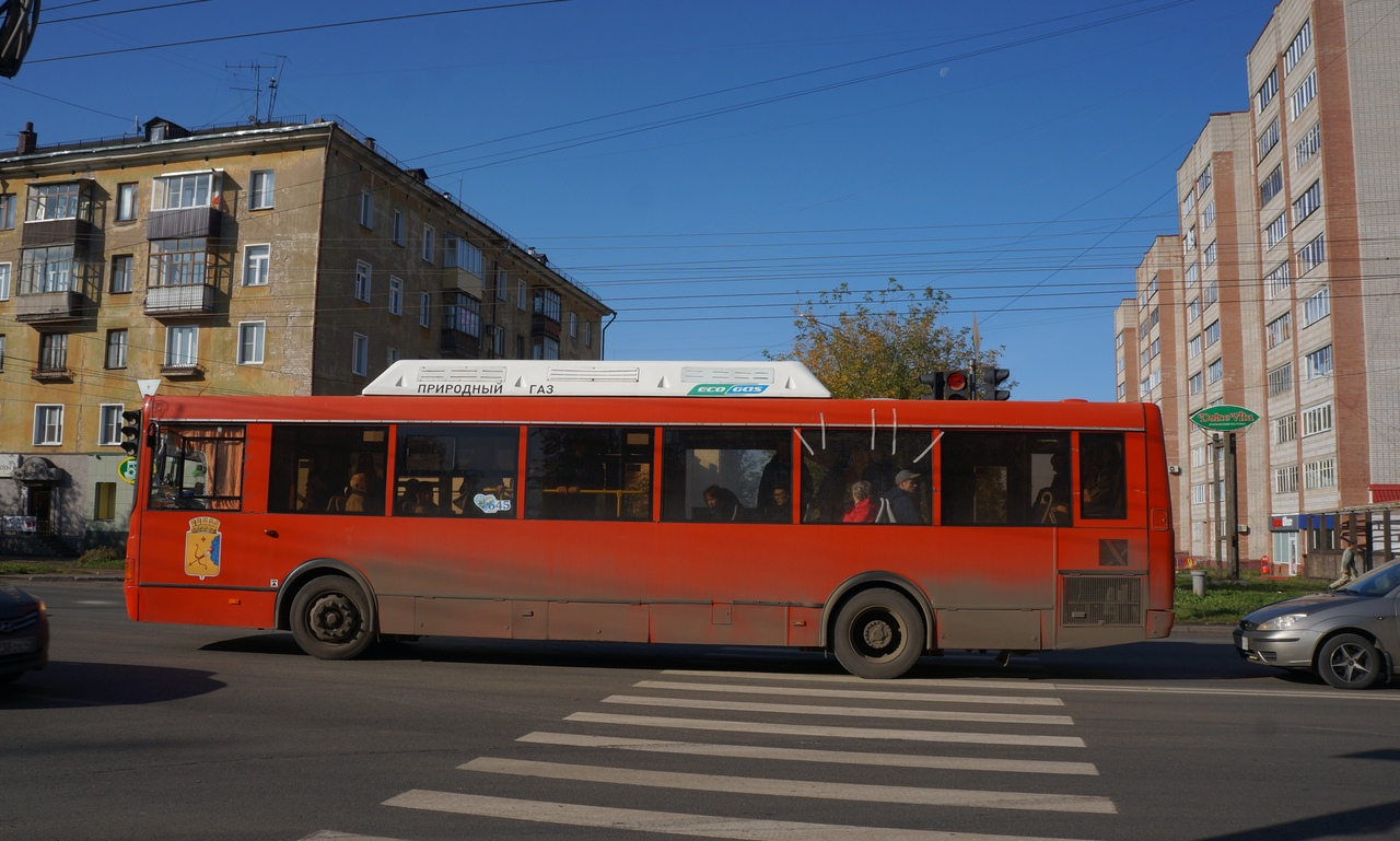 Фото дня: на кировских улицах заметили "больной" автобус
