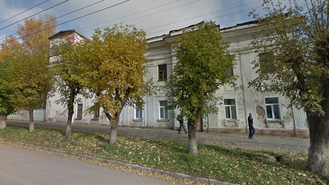 В Кирове снесут здание бывшей пожарной части: известно, что построят на ее месте
