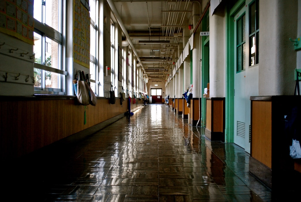 В Кирове в школе № 54 были сорваны уроки