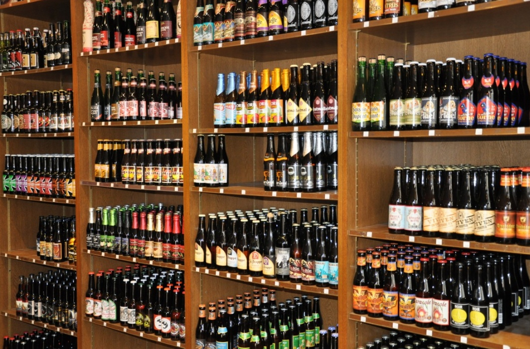 Крупнейшим торговым сетям массово отказывают в лицензии на продажу алкоголя