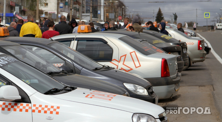 В Кировской области задержали таксиста-бесправника