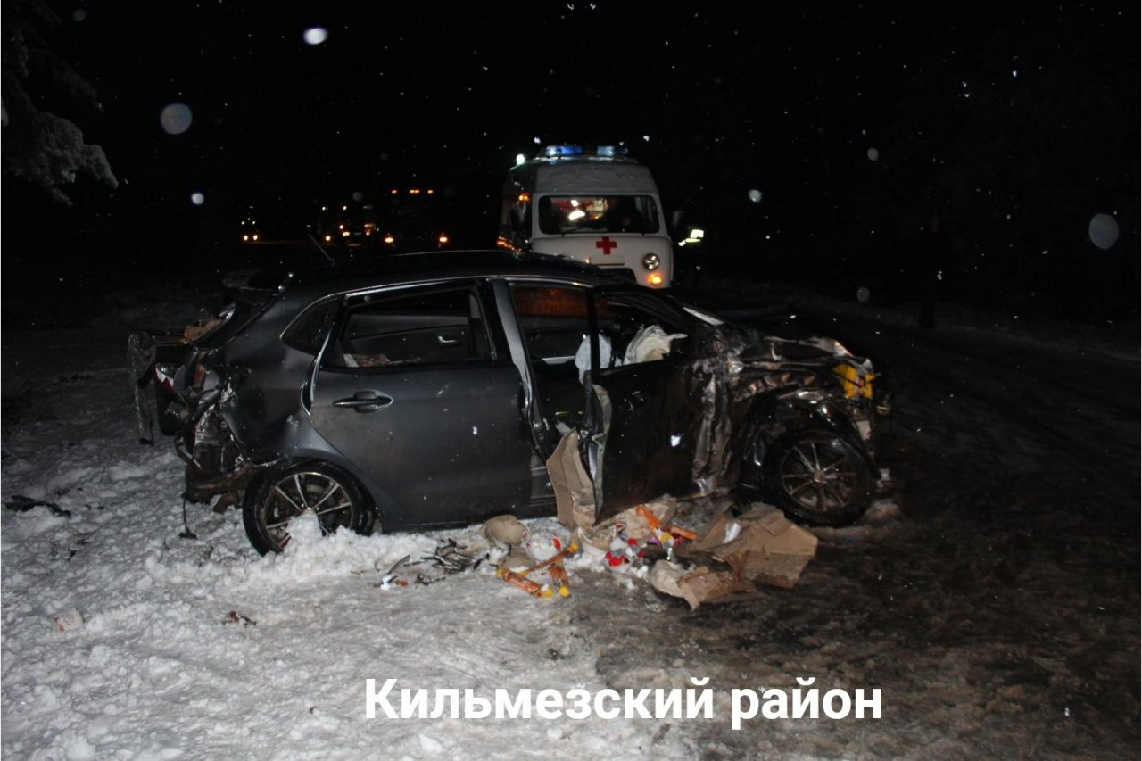 Смертельная авария в Кировской области: 29-летняя женщина на КИА выехала на встречку