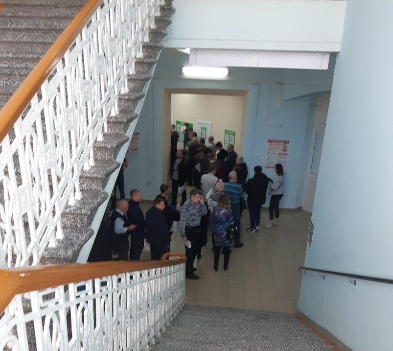Что обсуждают в Кирове: отмена повышения цен на медсправки на права и покушение на убийство