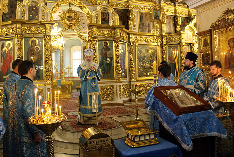 В Киров привезли редкие христианские реликвии